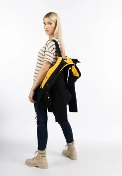 Schmuddelwedda Cappotto InvernaleSchwarz Donna Cappotti WD221U0OT-Q11 -Schmuddelwedda Vendite e3ba5c4a85fe4d19bb5324829a5396c1